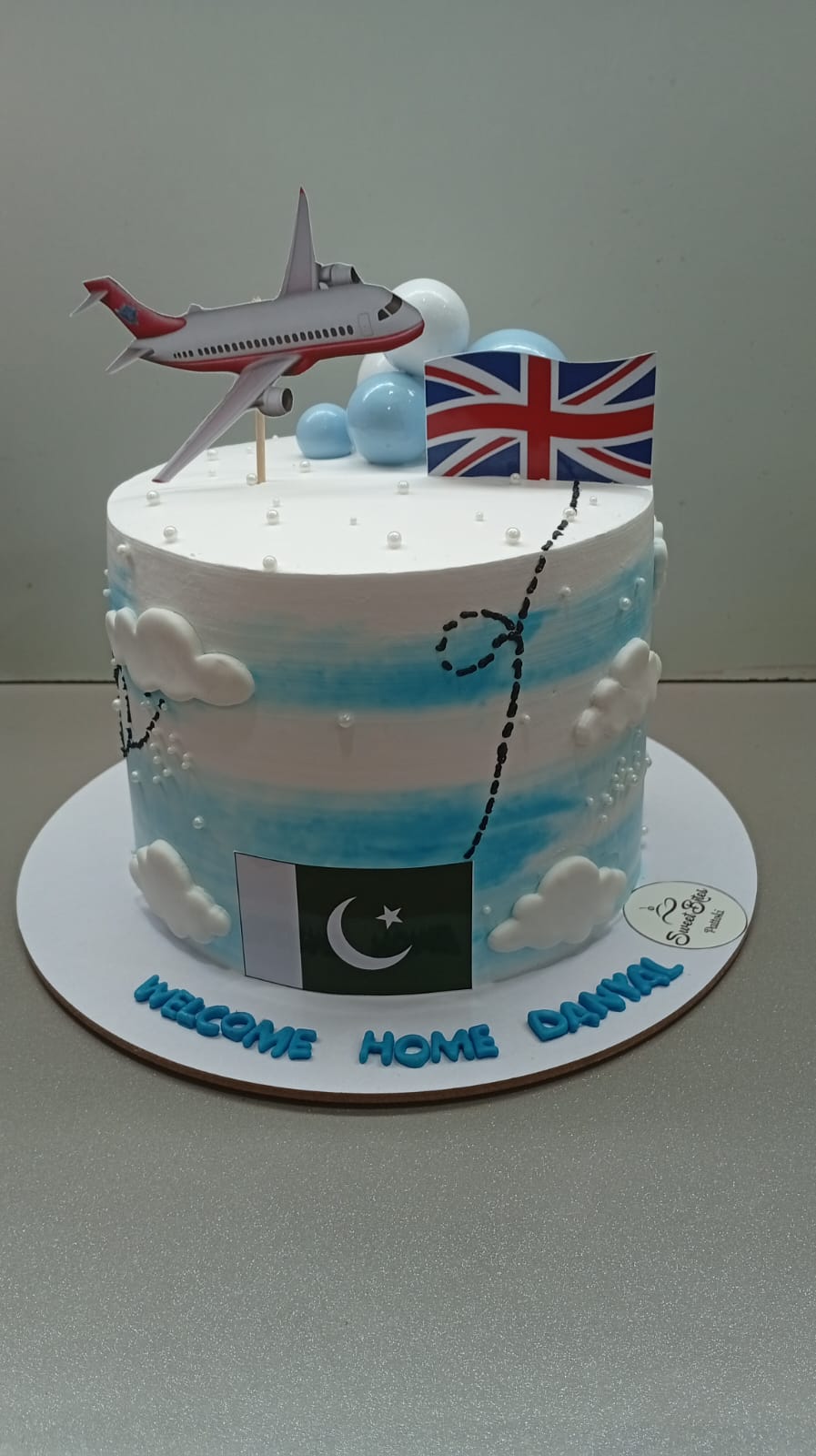 Travel Theme Cake