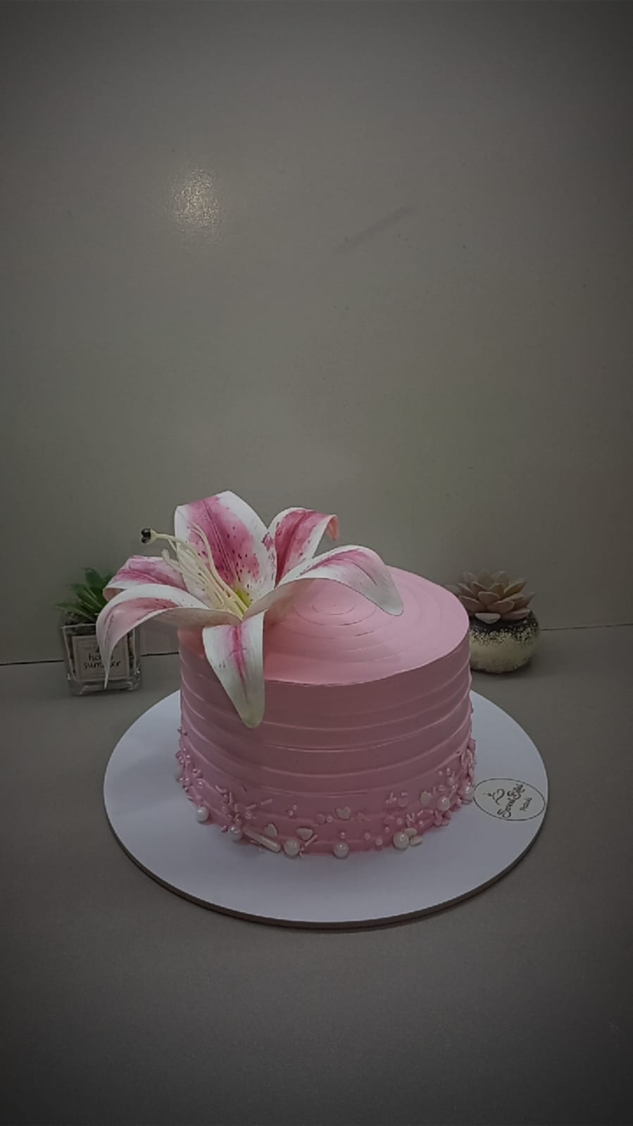 Lily Flower Cake