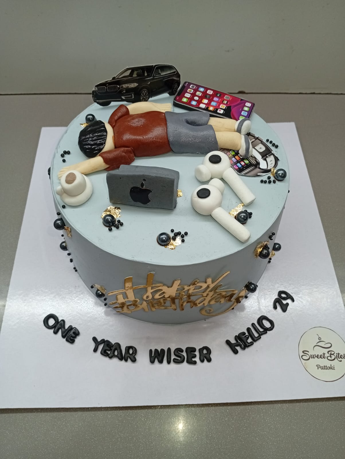 Novelty 3D Theme Cake